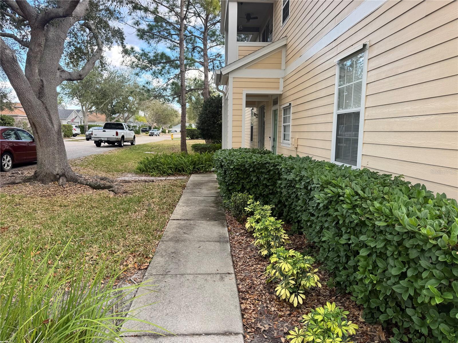 Image 5 of 30 For 6315 Rosefinch Court 101