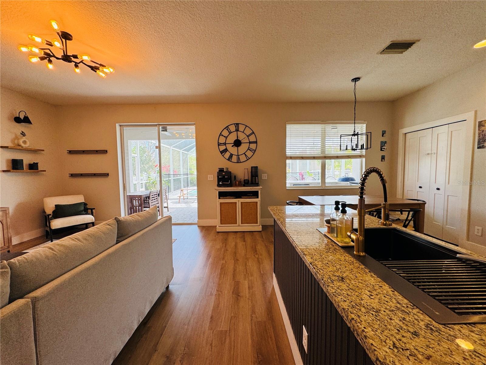 Image 9 of 18 For 15207 Searobbin Drive