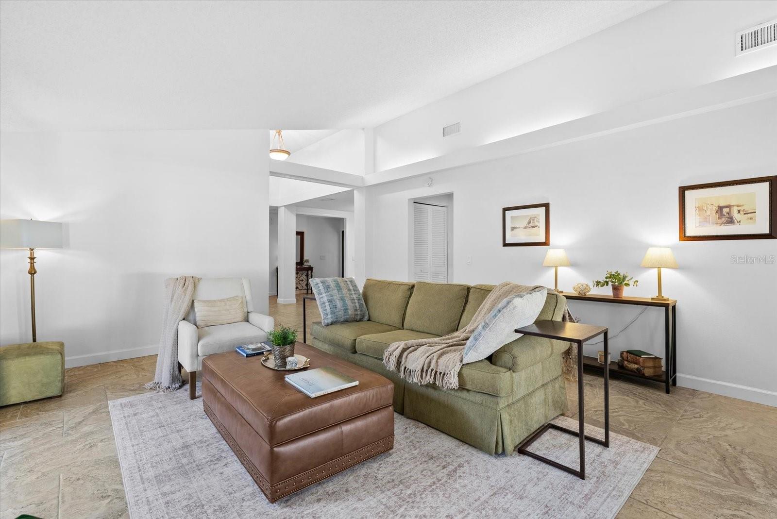 Image 16 of 71 For 6304 Sun Eagle Lane 19b