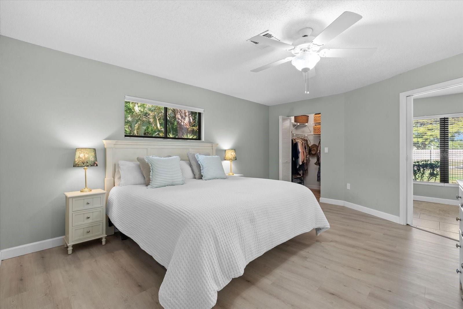 Image 22 of 71 For 6304 Sun Eagle Lane 19b