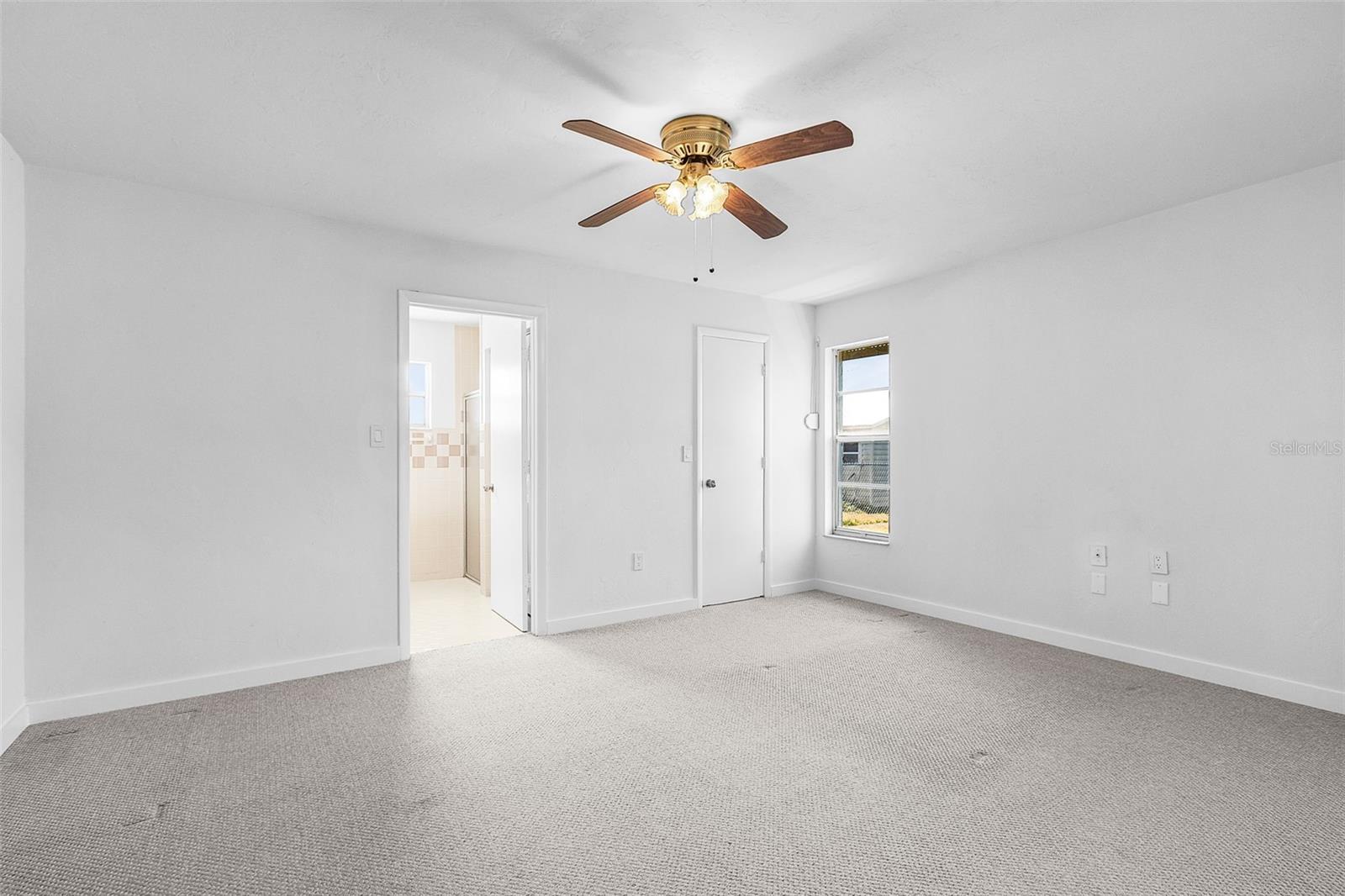 Image 29 of 37 For 27055 Safe Haven Lane