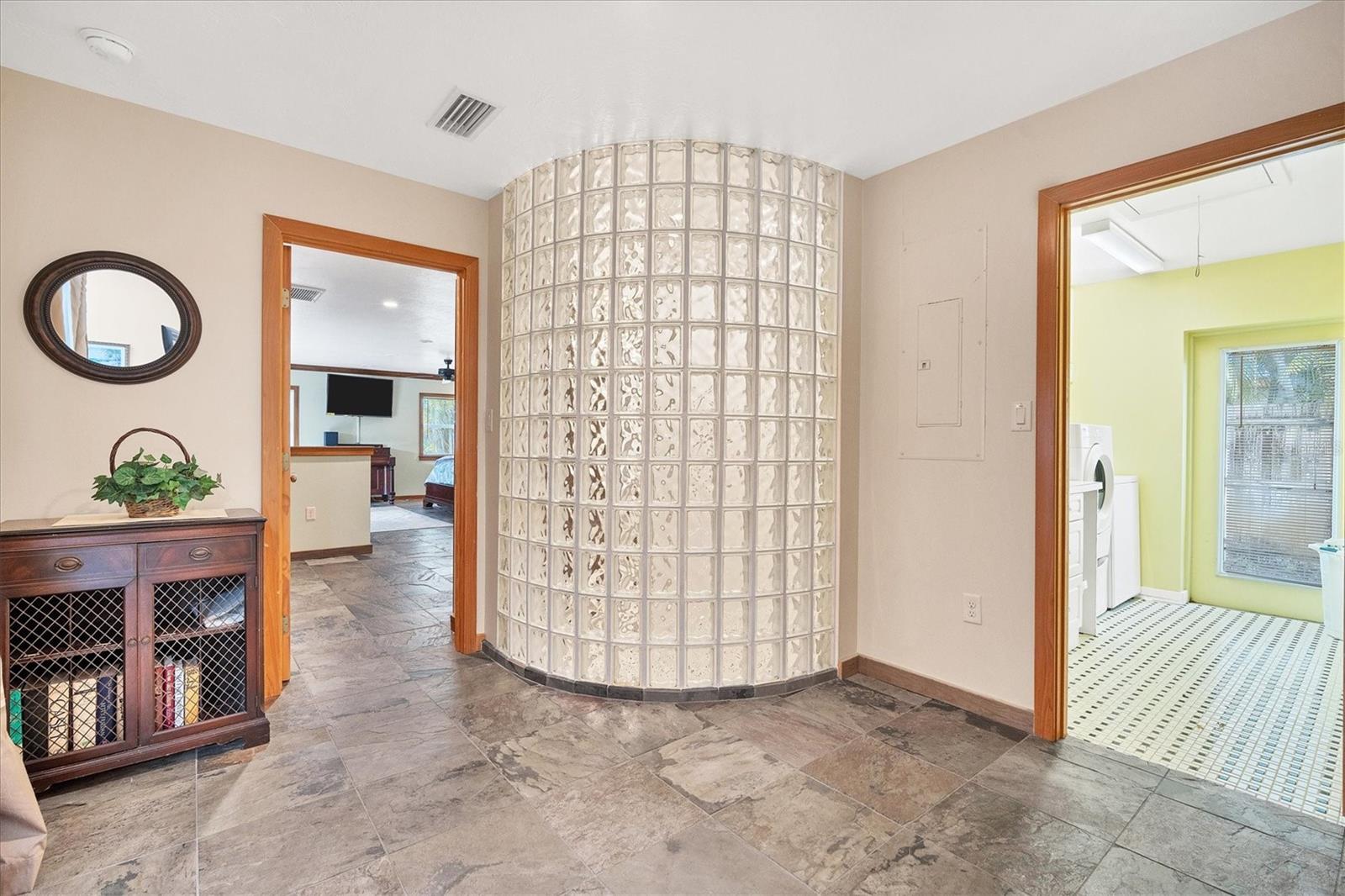 Image 26 of 45 For 416 Sunset Drive