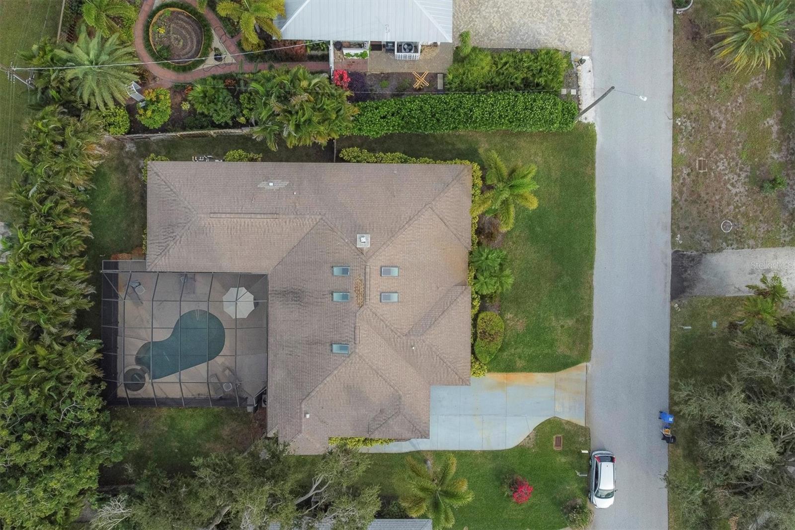 Image 39 of 45 For 416 Sunset Drive