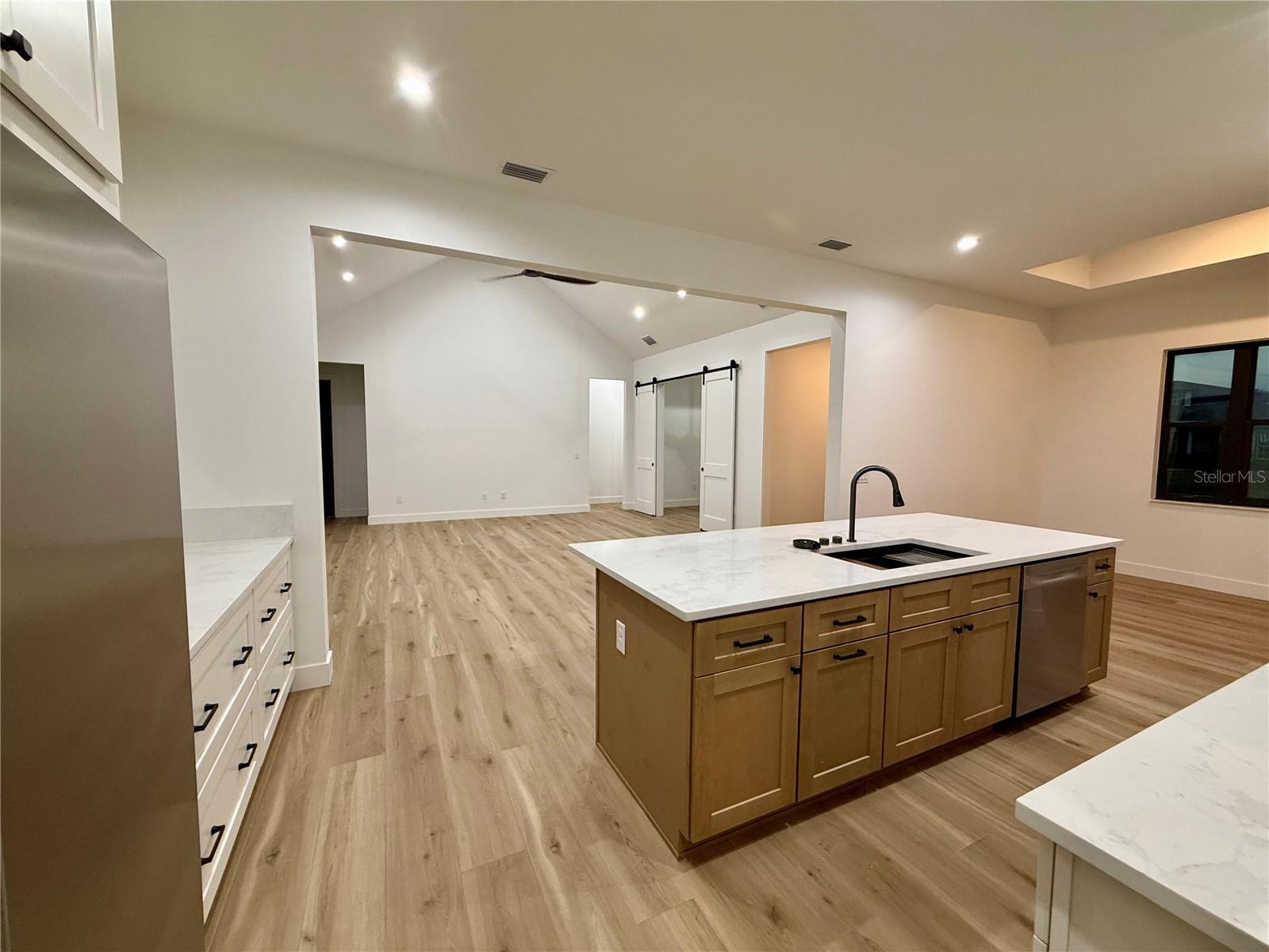 Image 10 of 50 For 520 Woodstork Lane