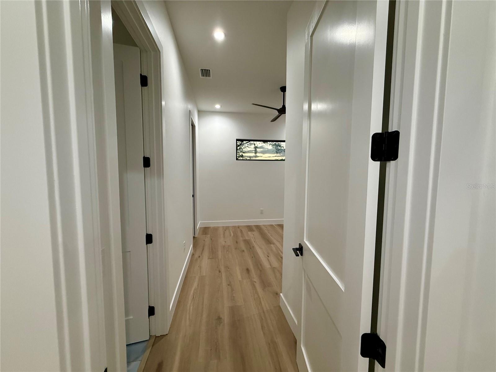 Image 33 of 50 For 520 Woodstork Lane