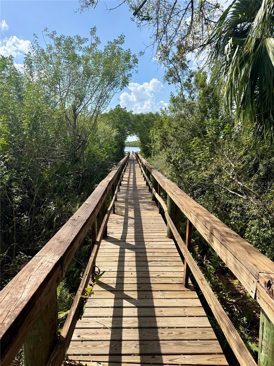 Image 48 of 50 For 520 Woodstork Lane