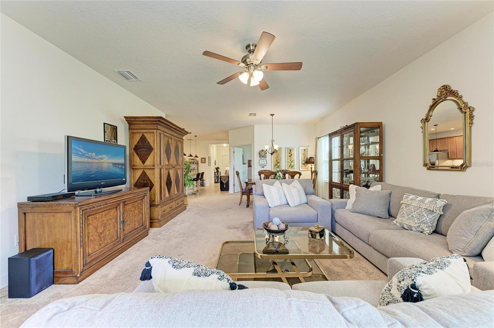 Image 15 of 70 For 12807 Seasong Terrace