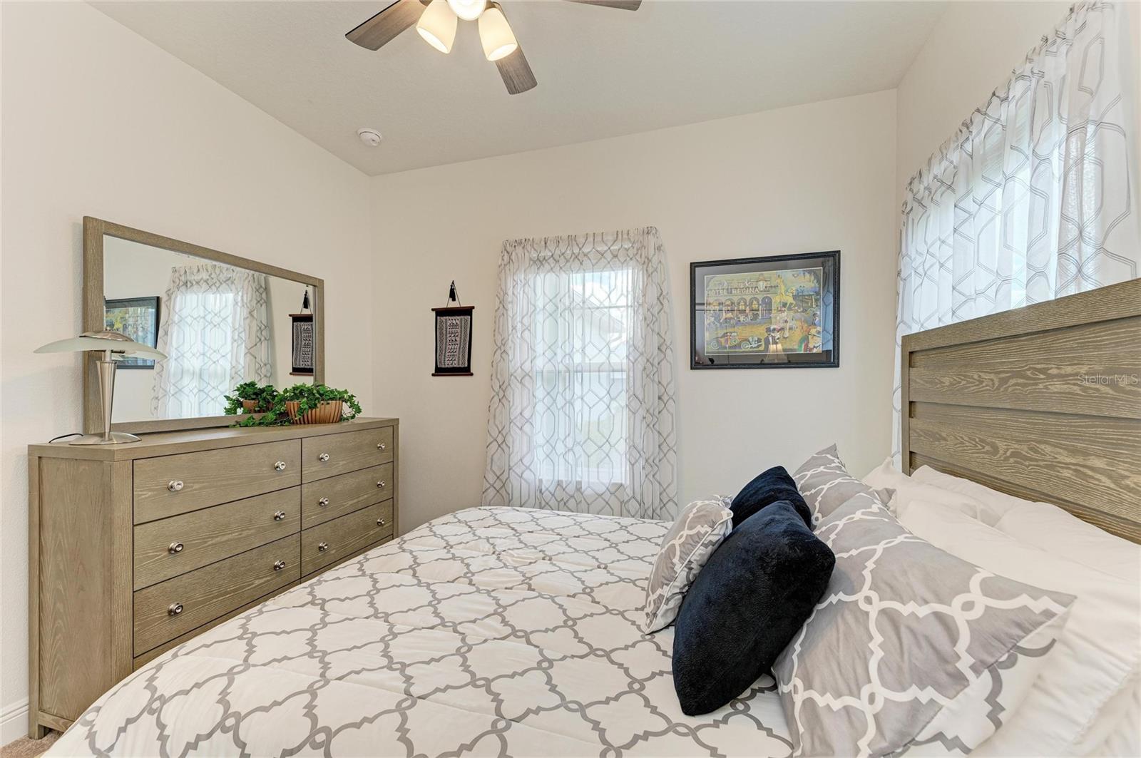 Image 38 of 70 For 12807 Seasong Terrace