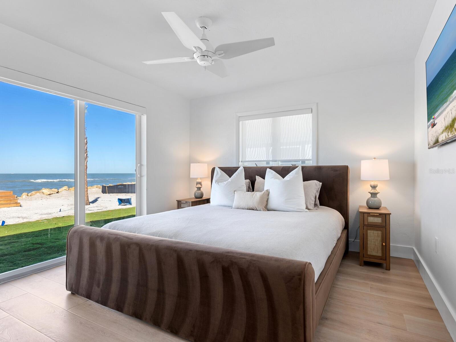 Image 15 of 33 For 3743 Casey Key Road