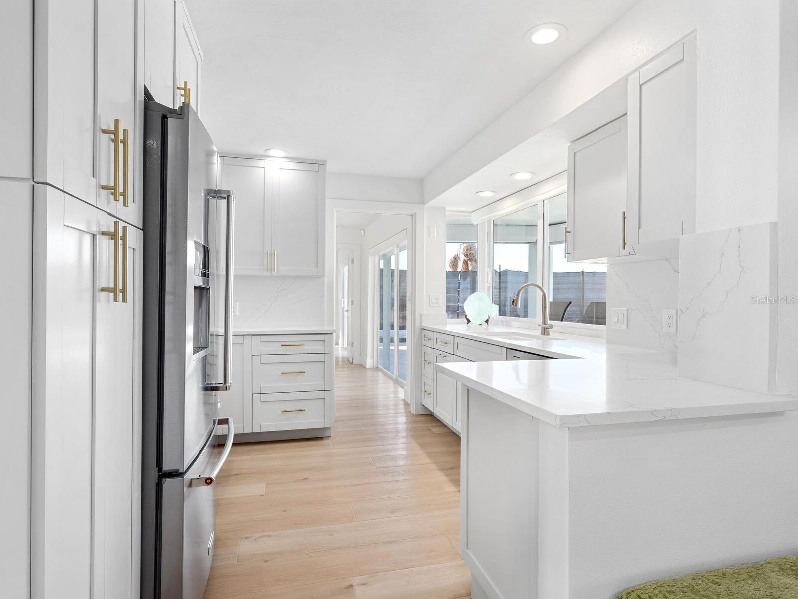 Image 25 of 33 For 3743 Casey Key Road