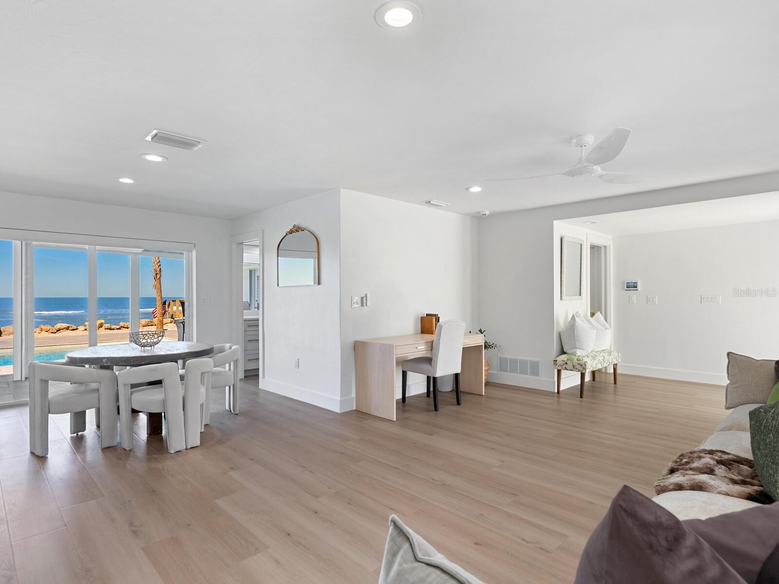 Image 28 of 33 For 3743 Casey Key Road