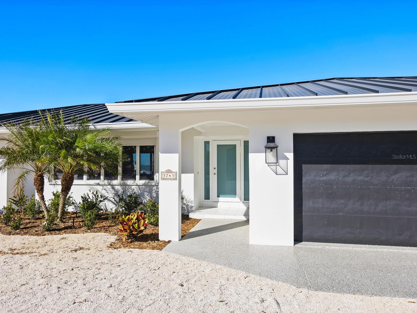 Image 29 of 33 For 3743 Casey Key Road