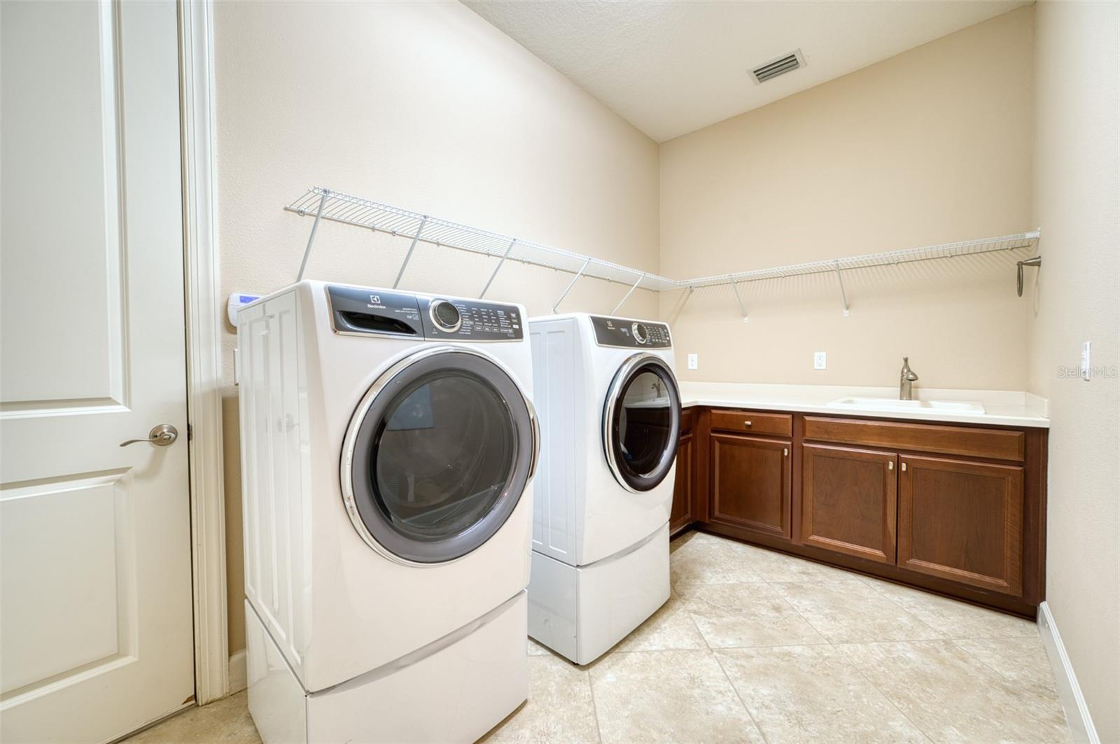 Image 51 of 82 For 10107 Wicker Park Place