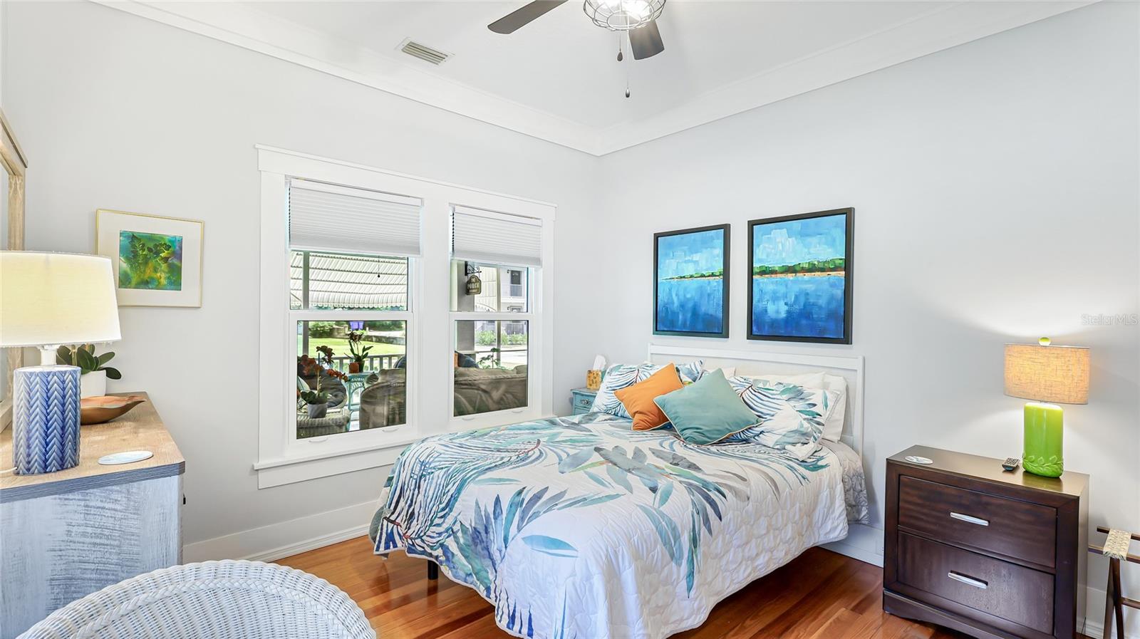 Image 18 of 33 For 112 16th Street W