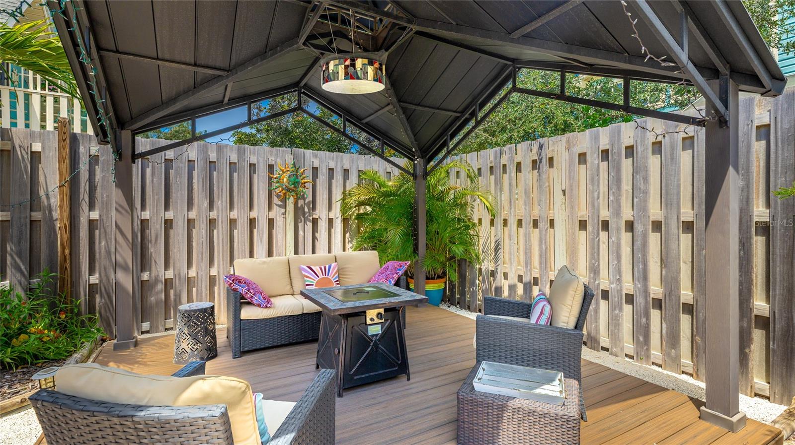 Image 27 of 33 For 112 16th Street W