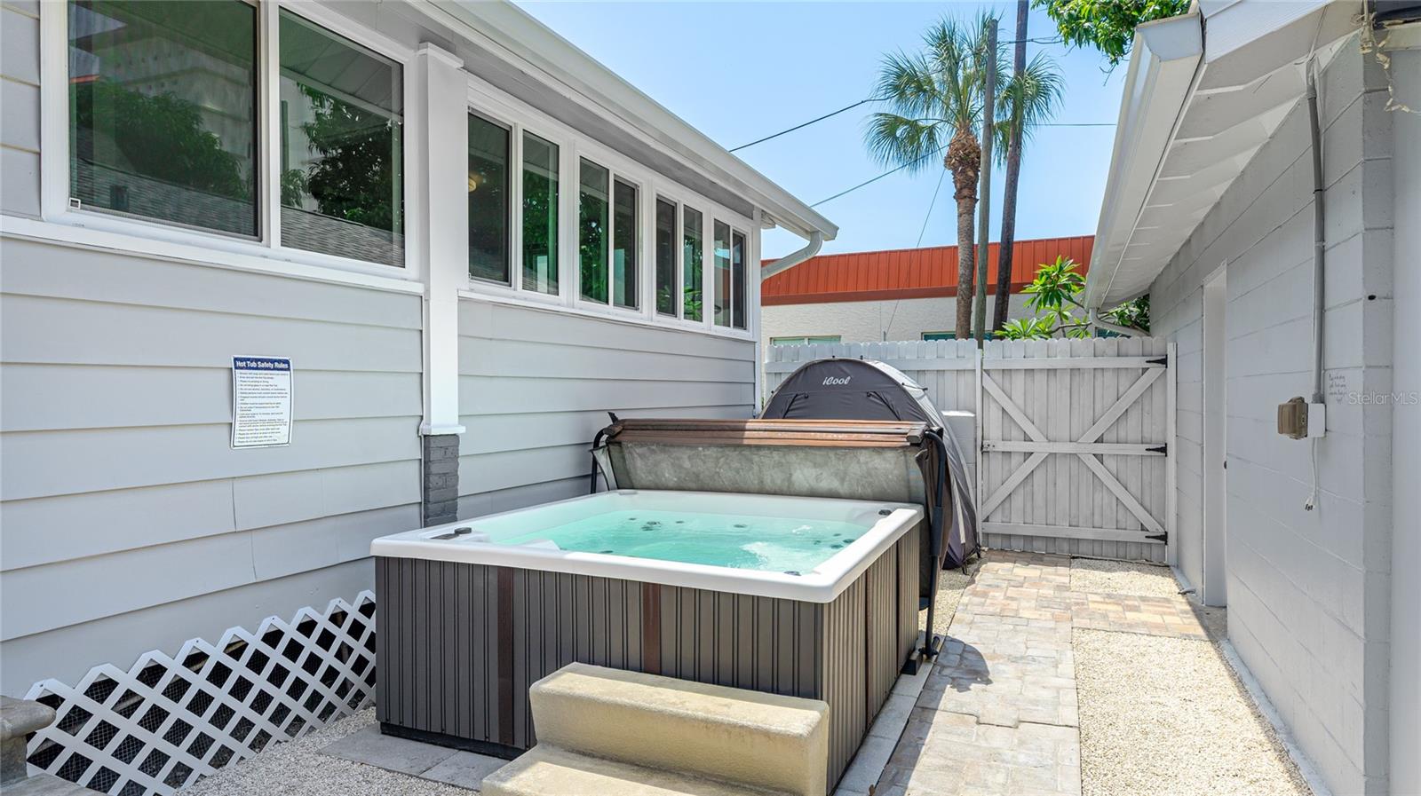 Image 28 of 33 For 112 16th Street W