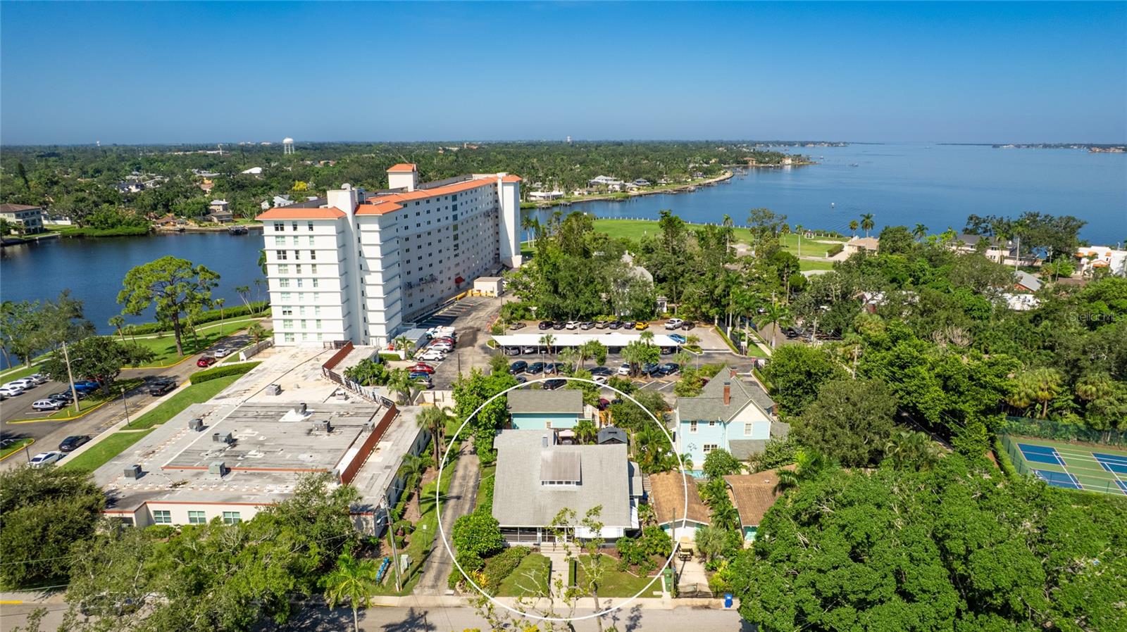 Image 3 of 33 For 112 16th Street W