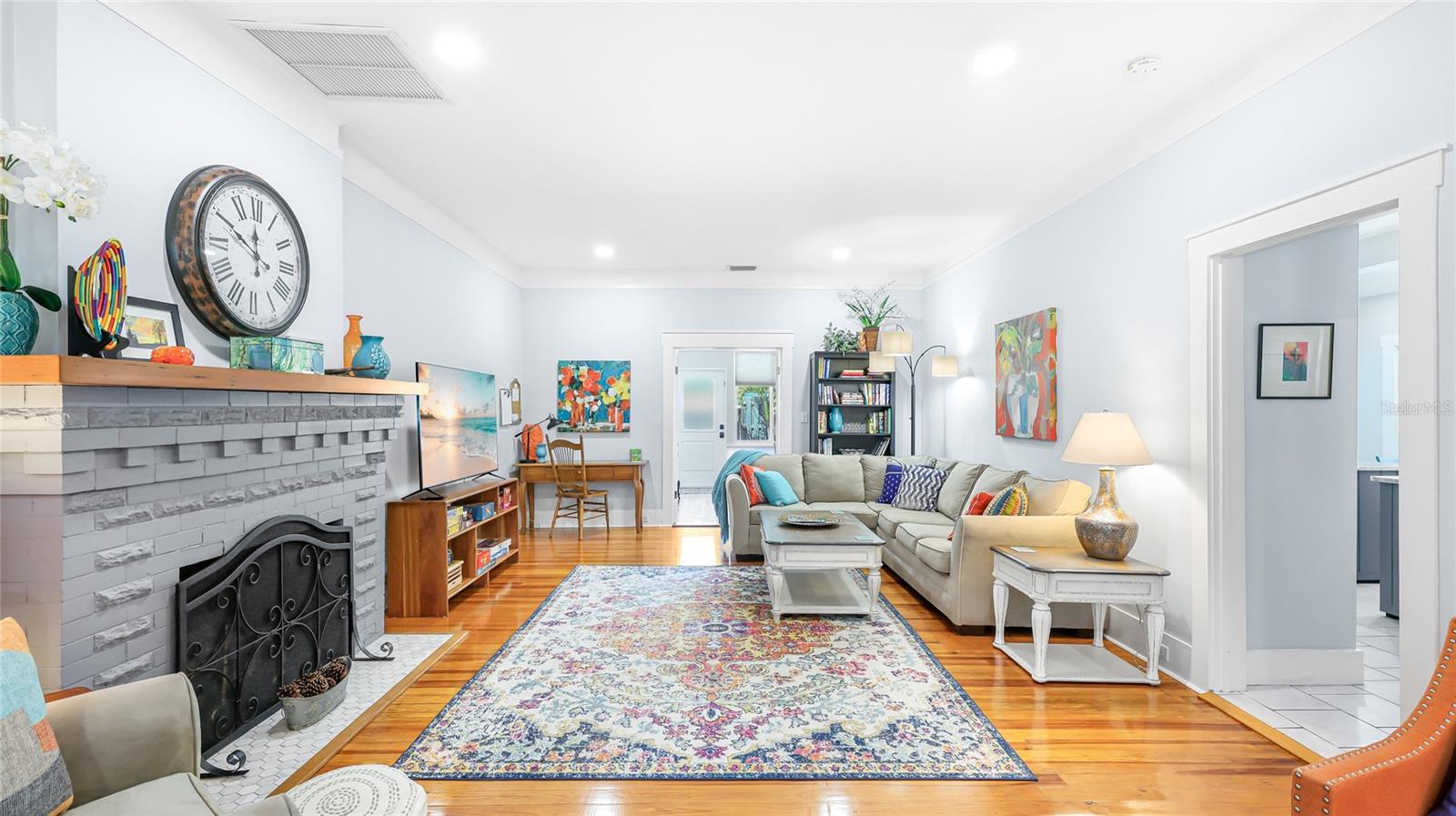 Image 8 of 33 For 112 16th Street W