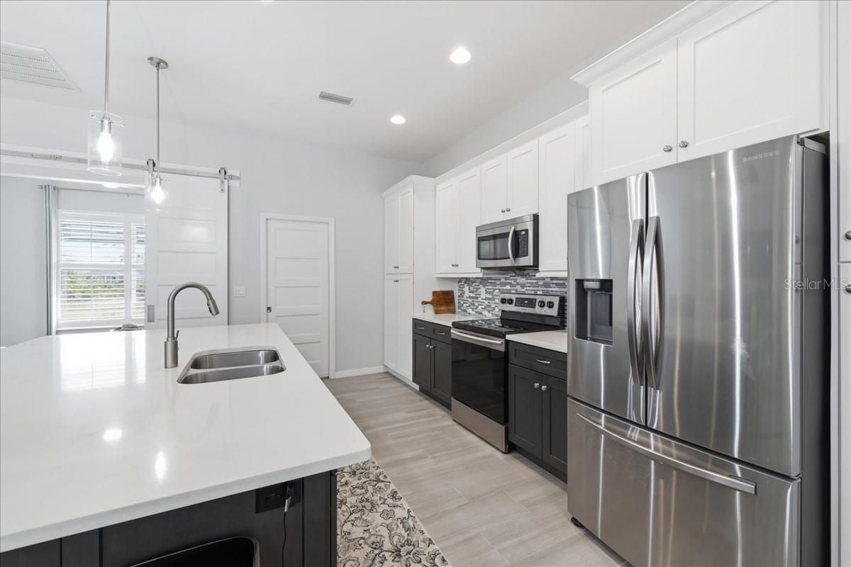 Image 11 of 41 For 12 Idle Court