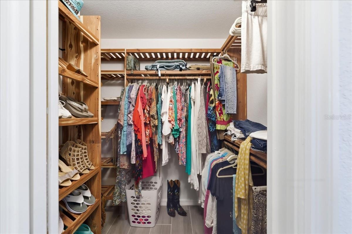 Image 20 of 41 For 12 Idle Court