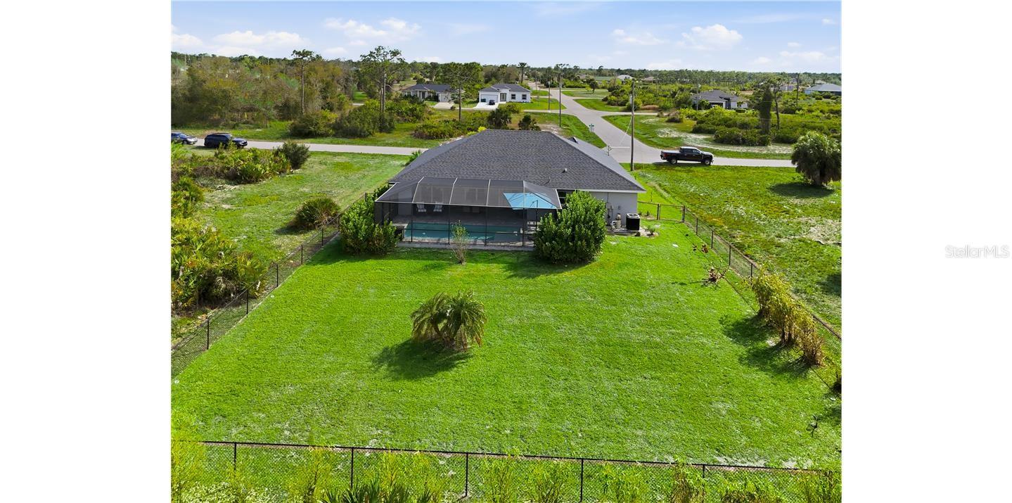 Image 36 of 41 For 12 Idle Court