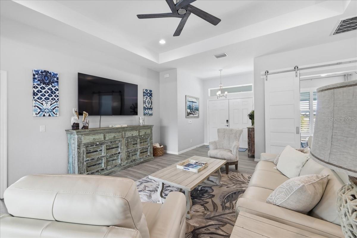 Image 7 of 41 For 12 Idle Court