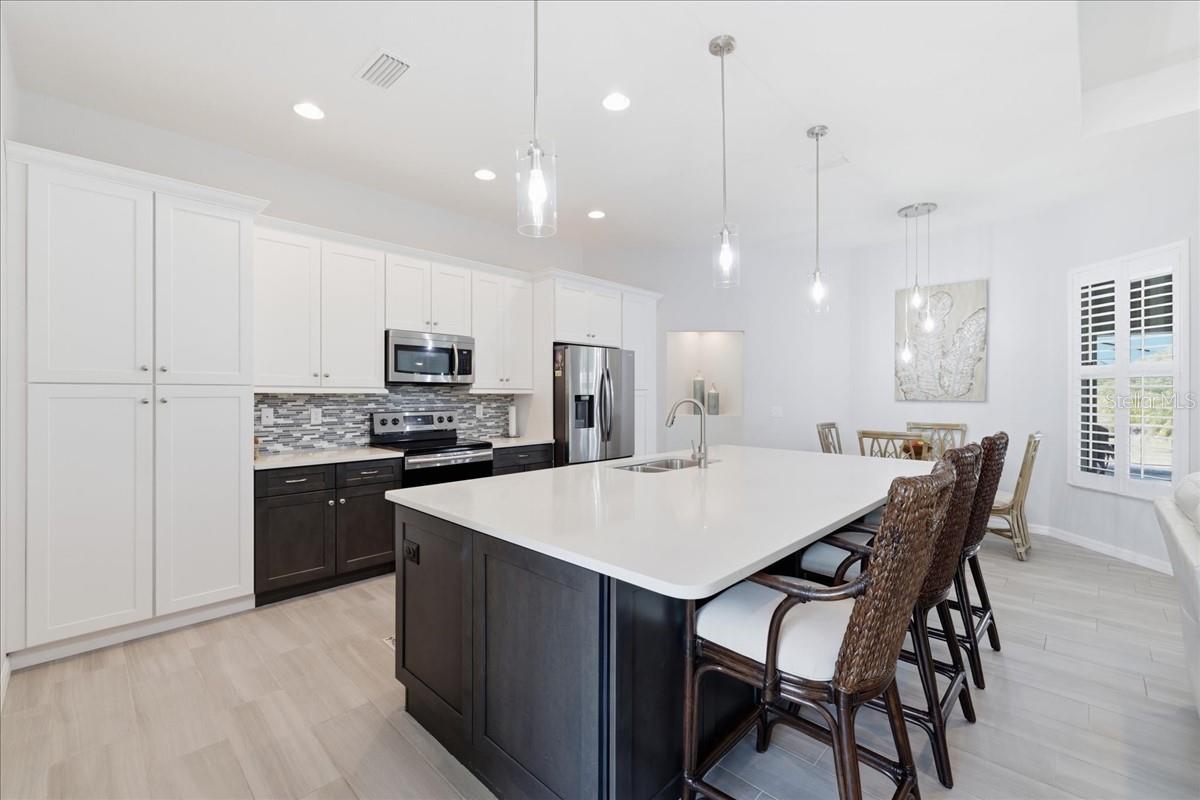 Image 9 of 41 For 12 Idle Court