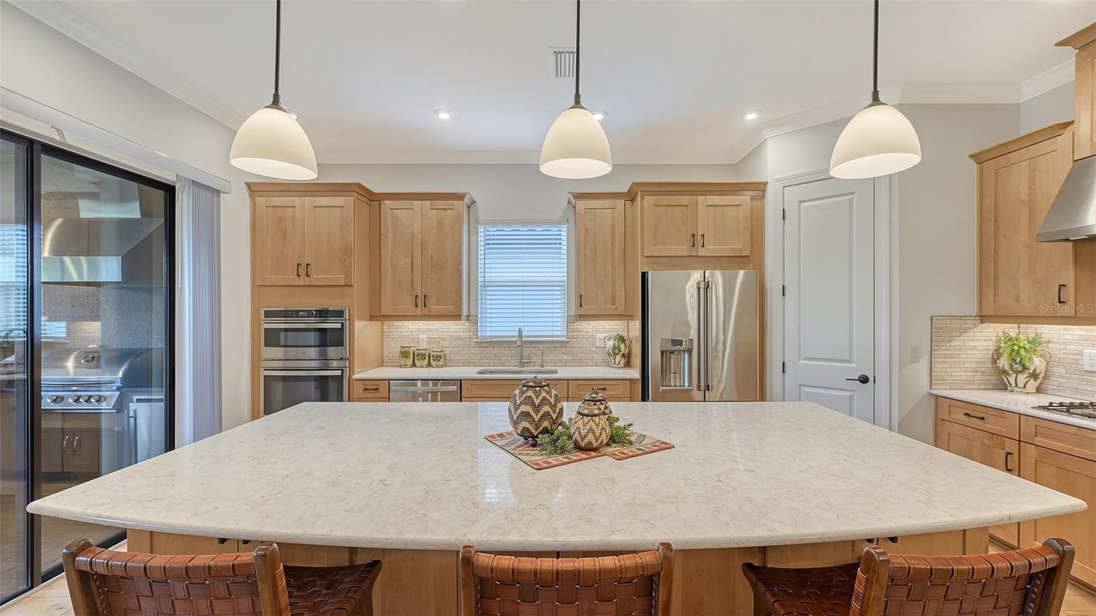Image 11 of 75 For 4719 Cassio Court
