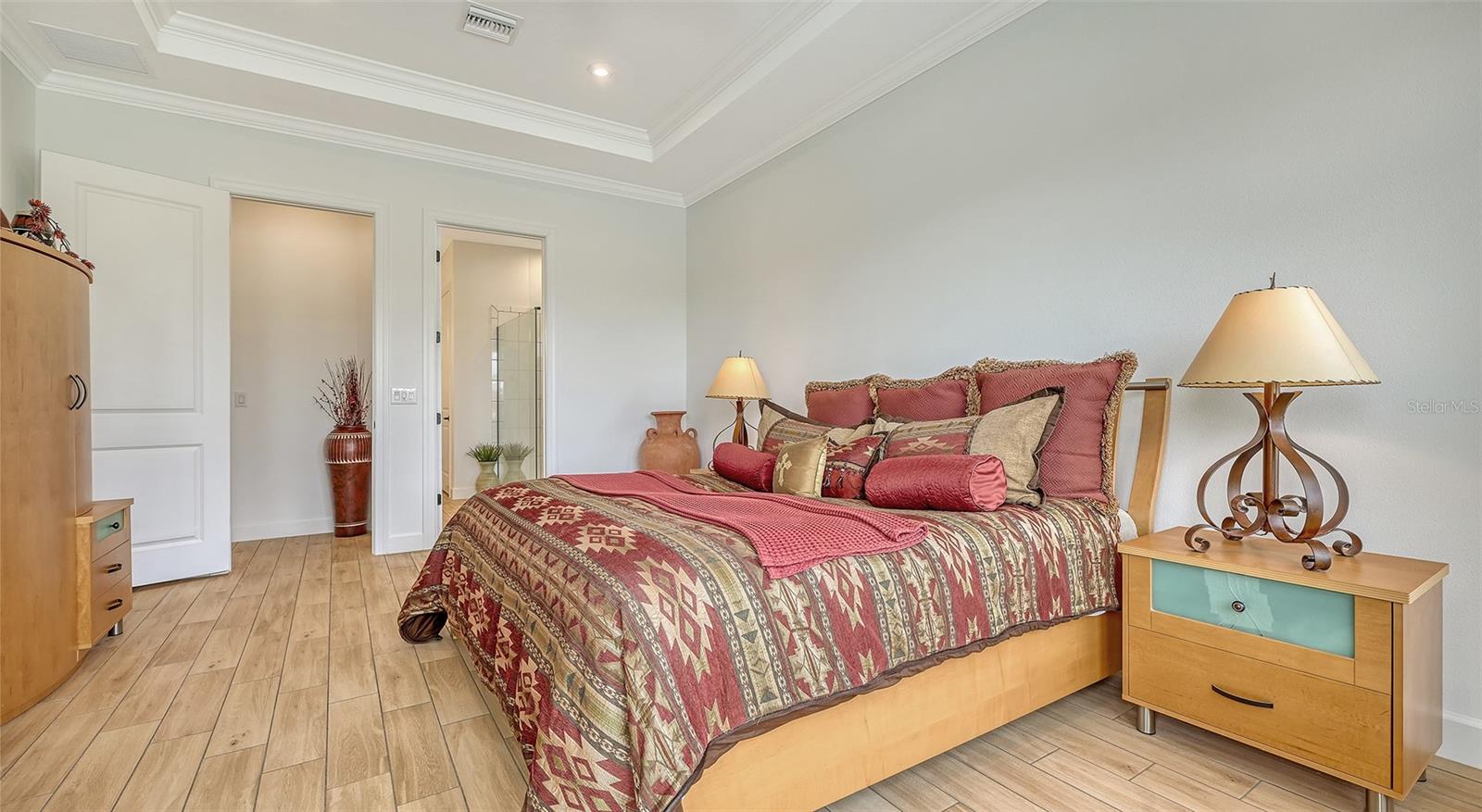 Image 23 of 75 For 4719 Cassio Court