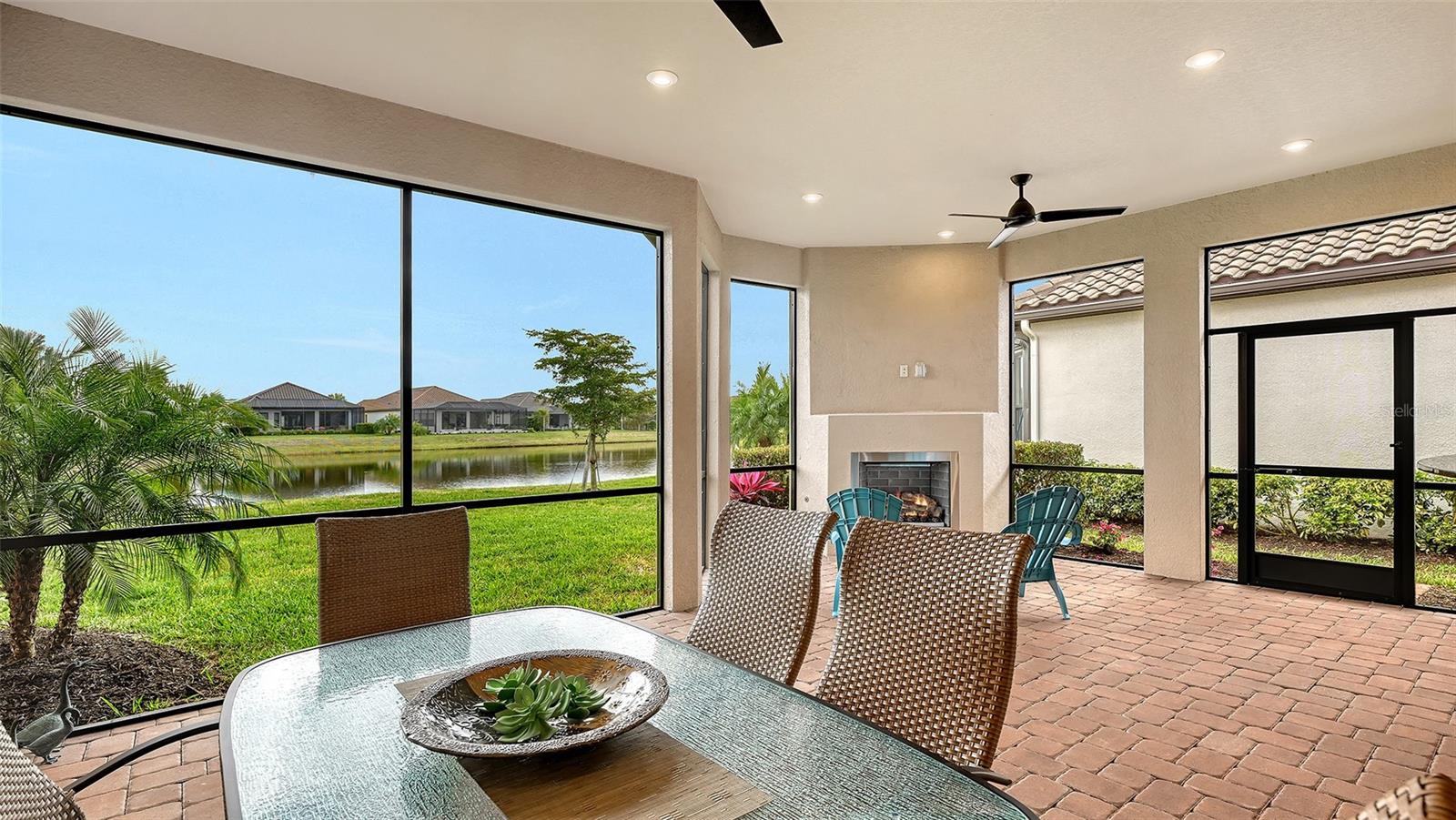 Image 39 of 75 For 4719 Cassio Court