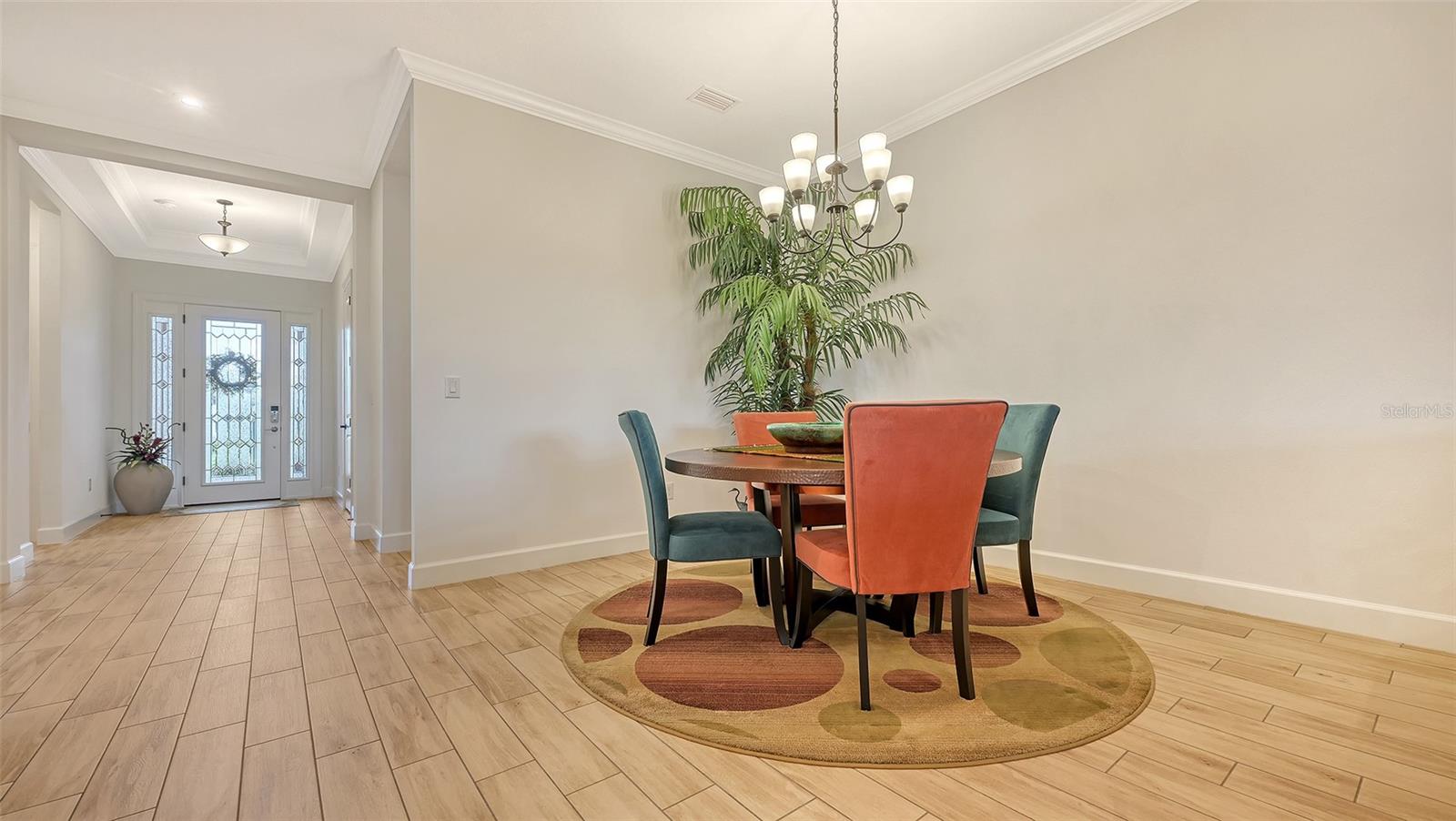 Image 5 of 75 For 4719 Cassio Court