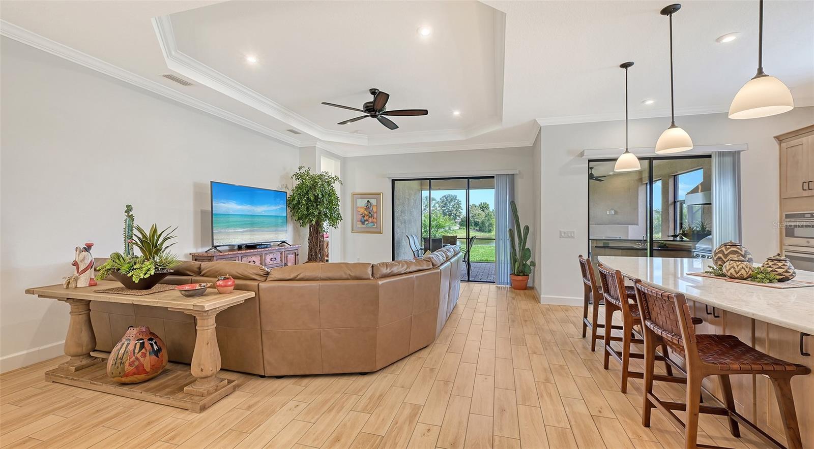 Image 7 of 75 For 4719 Cassio Court
