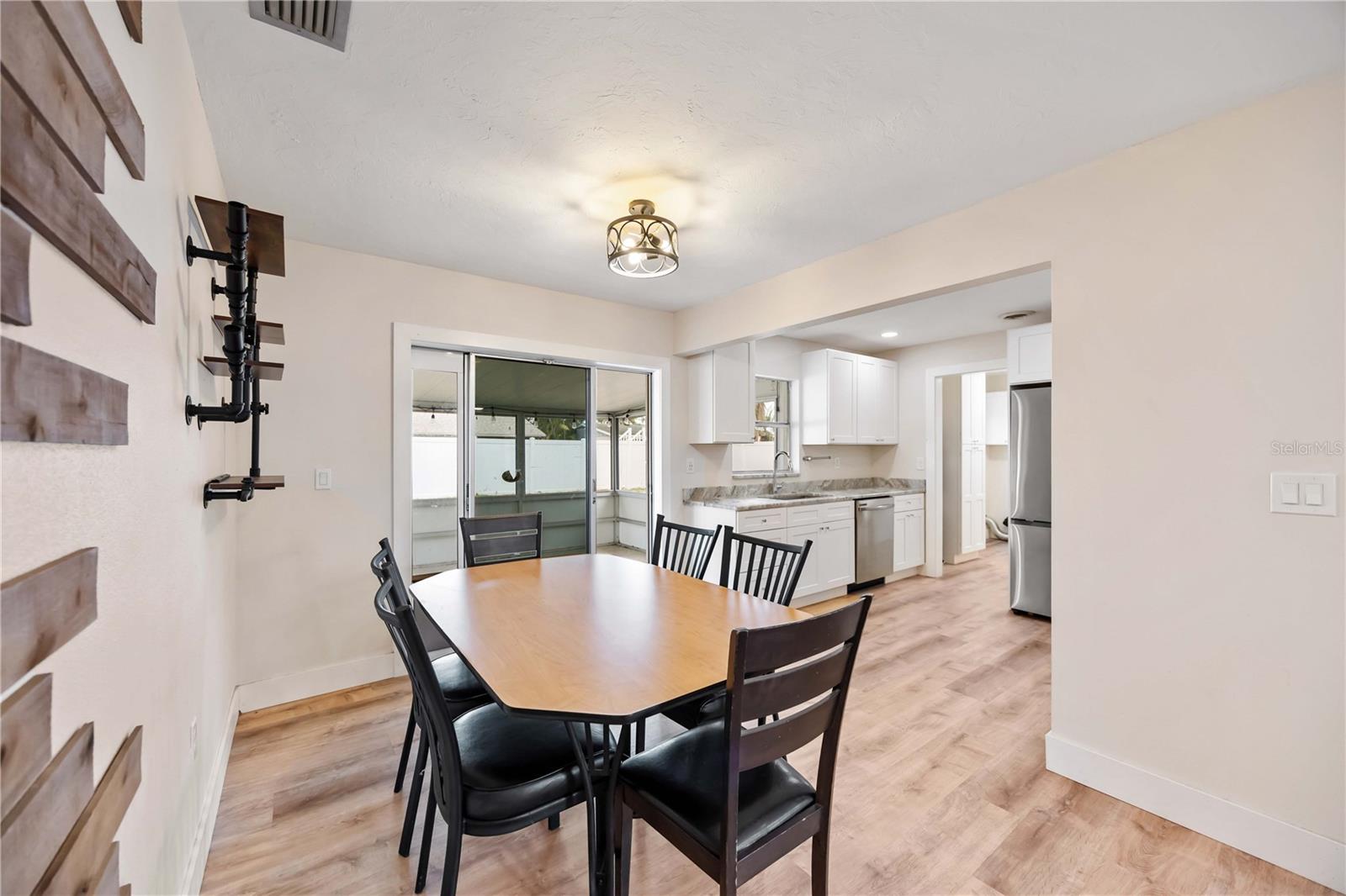 Image 11 of 54 For 4112 36th Street W