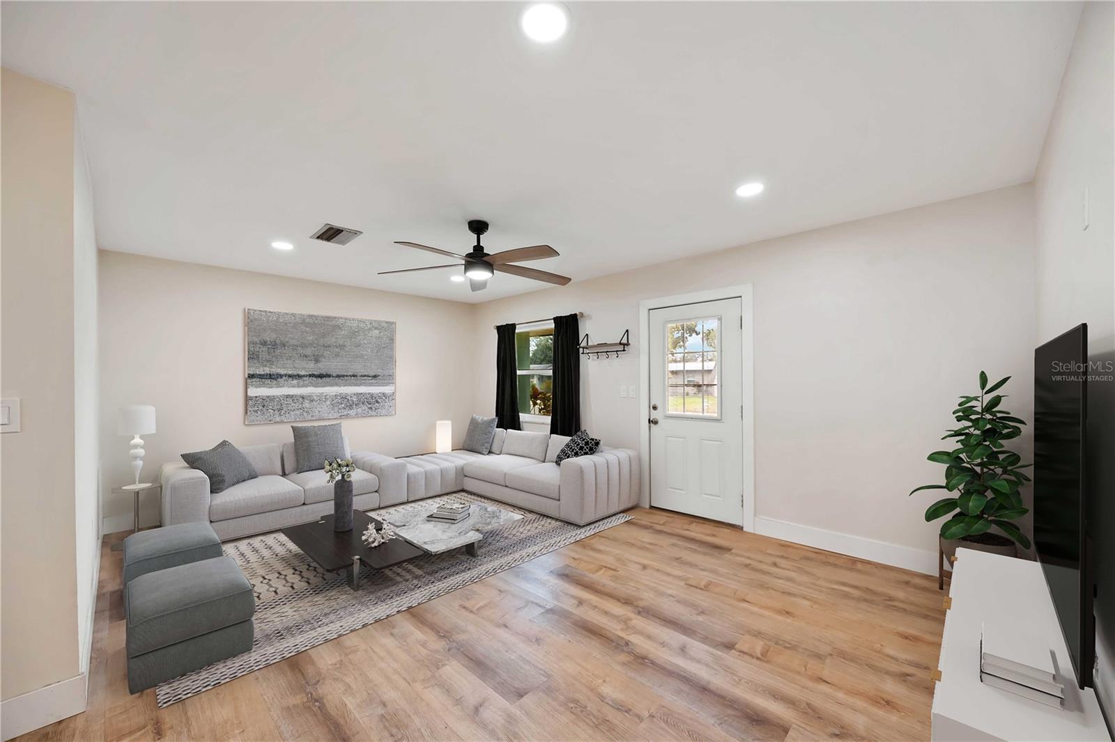 Image 4 of 54 For 4112 36th Street W