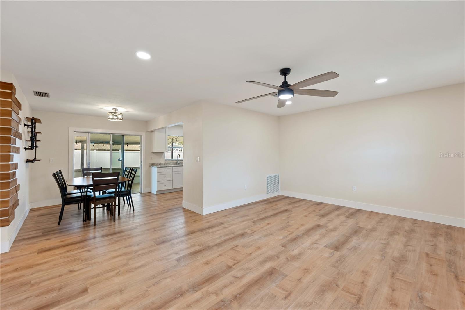 Image 7 of 54 For 4112 36th Street W