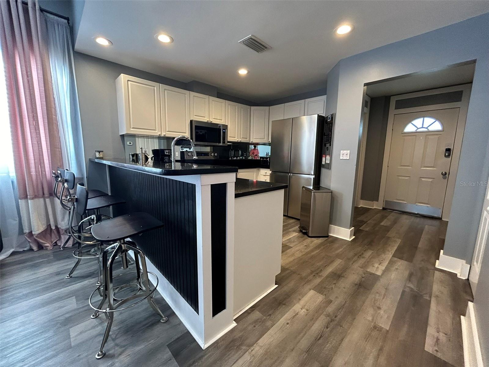 Image 5 of 27 For 3701 54th Drive W 201