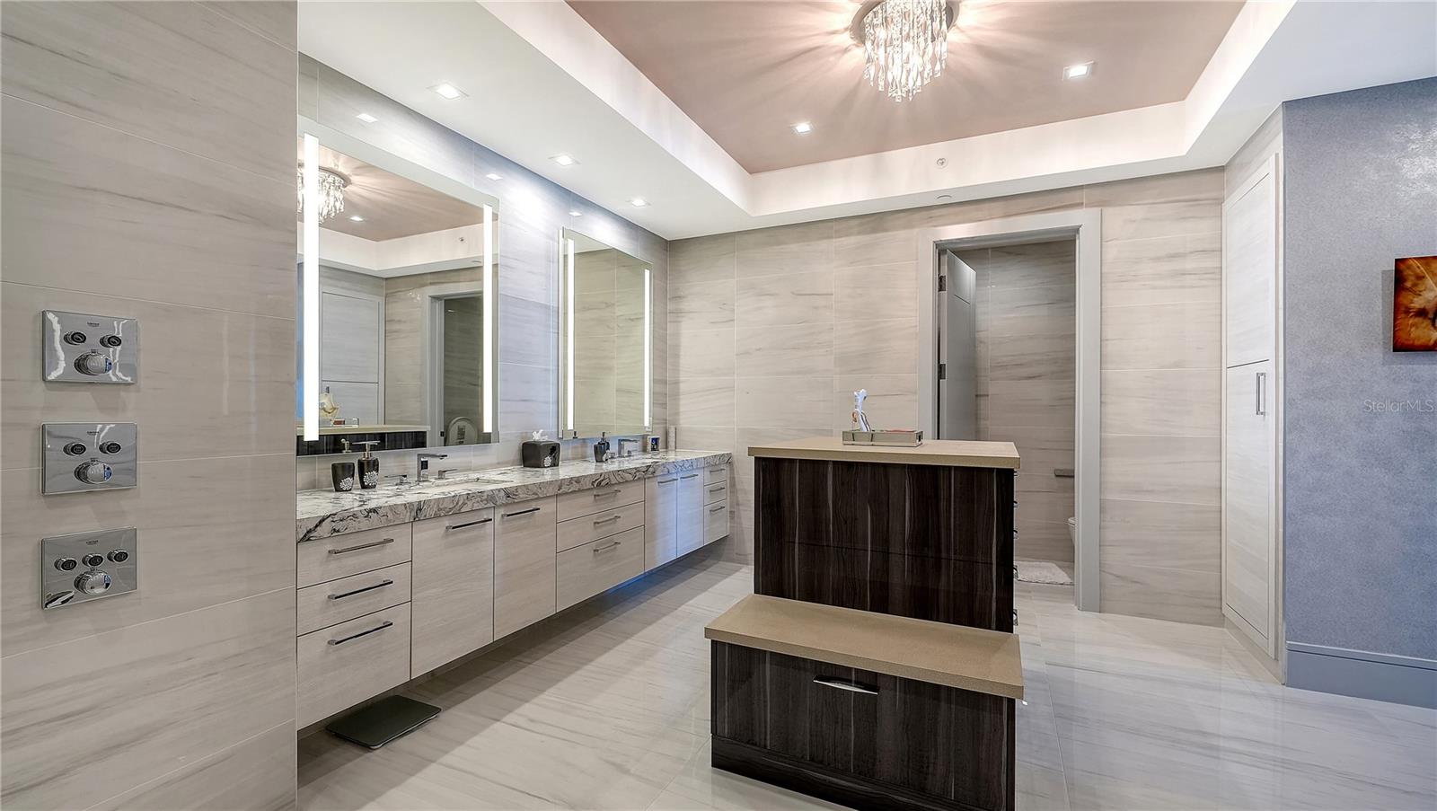 Image 30 of 59 For 401 Quay Commons 805