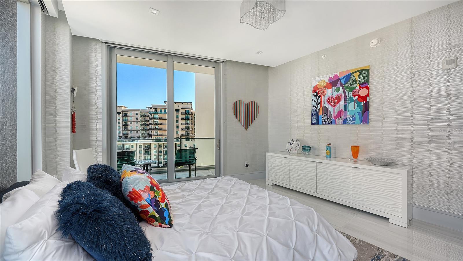 Image 38 of 59 For 401 Quay Commons 805