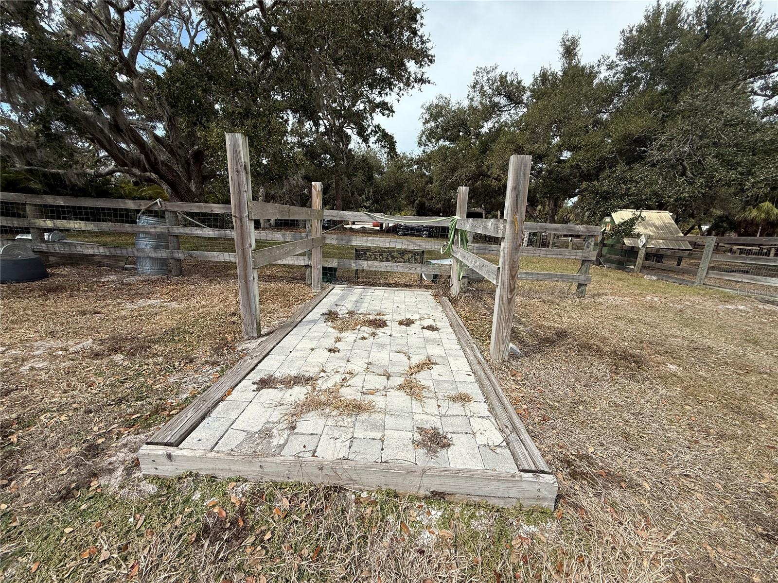 Image 15 of 29 For Ranch Road