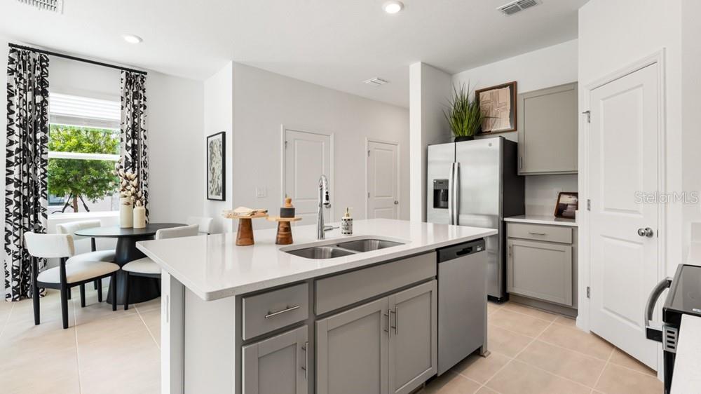 Image 7 of 30 For 7155 Grand Forest Way