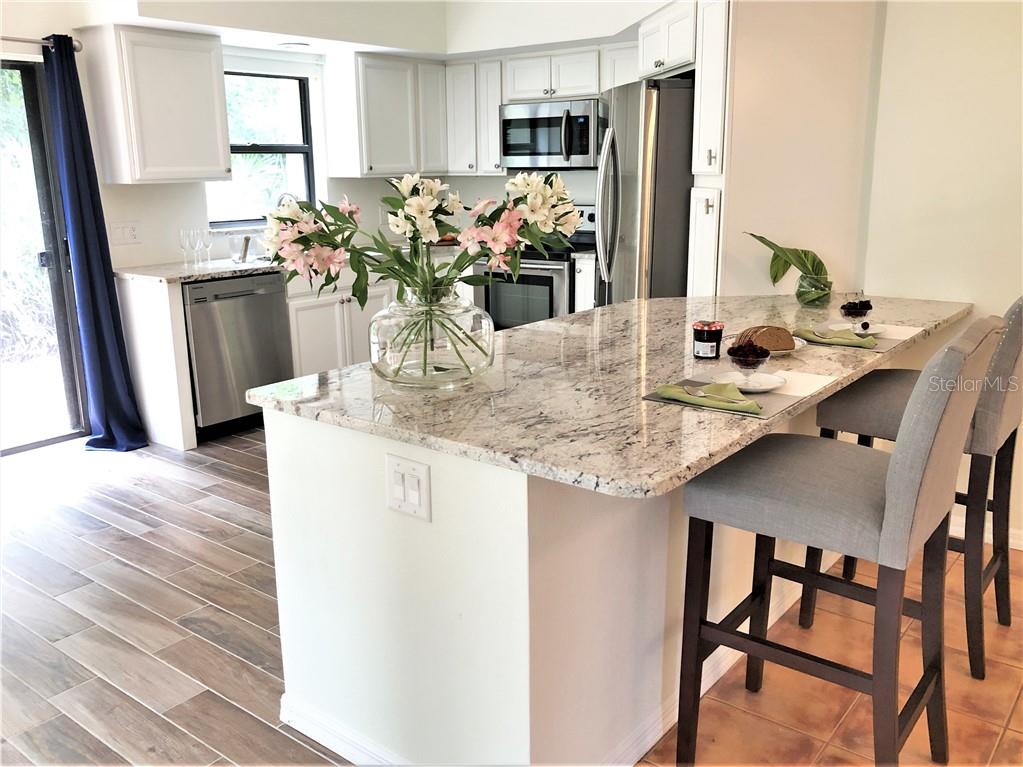 Image 11 of 64 For 1664 Starling Drive 101