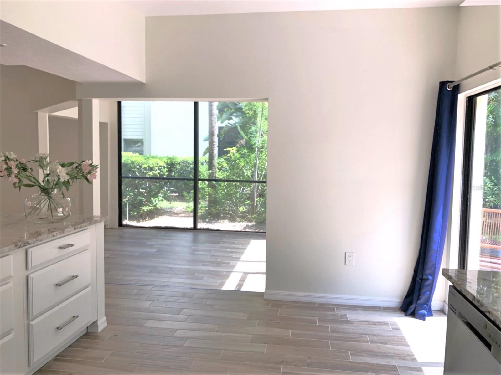 Image 12 of 64 For 1664 Starling Drive 101