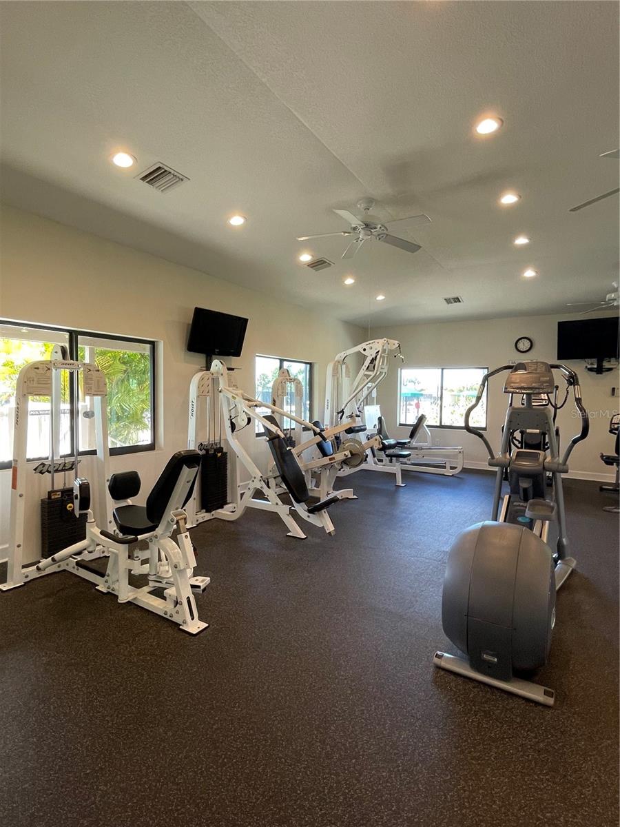 Image 39 of 64 For 1664 Starling Drive 101