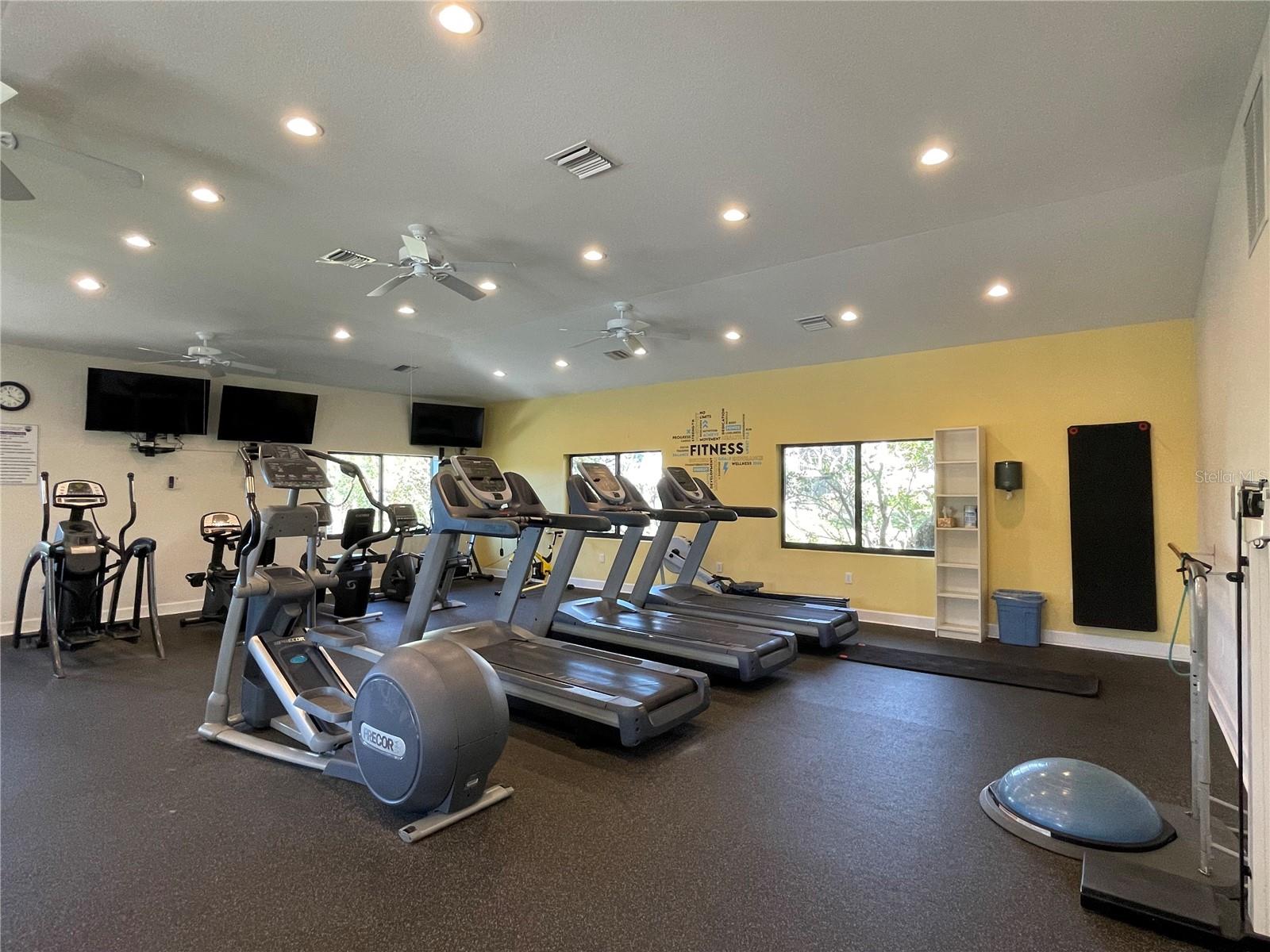 Image 41 of 64 For 1664 Starling Drive 101