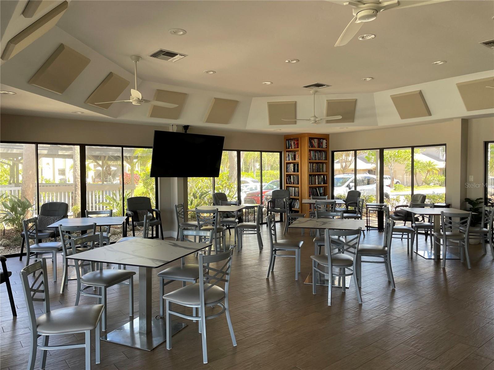 Image 42 of 64 For 1664 Starling Drive 101