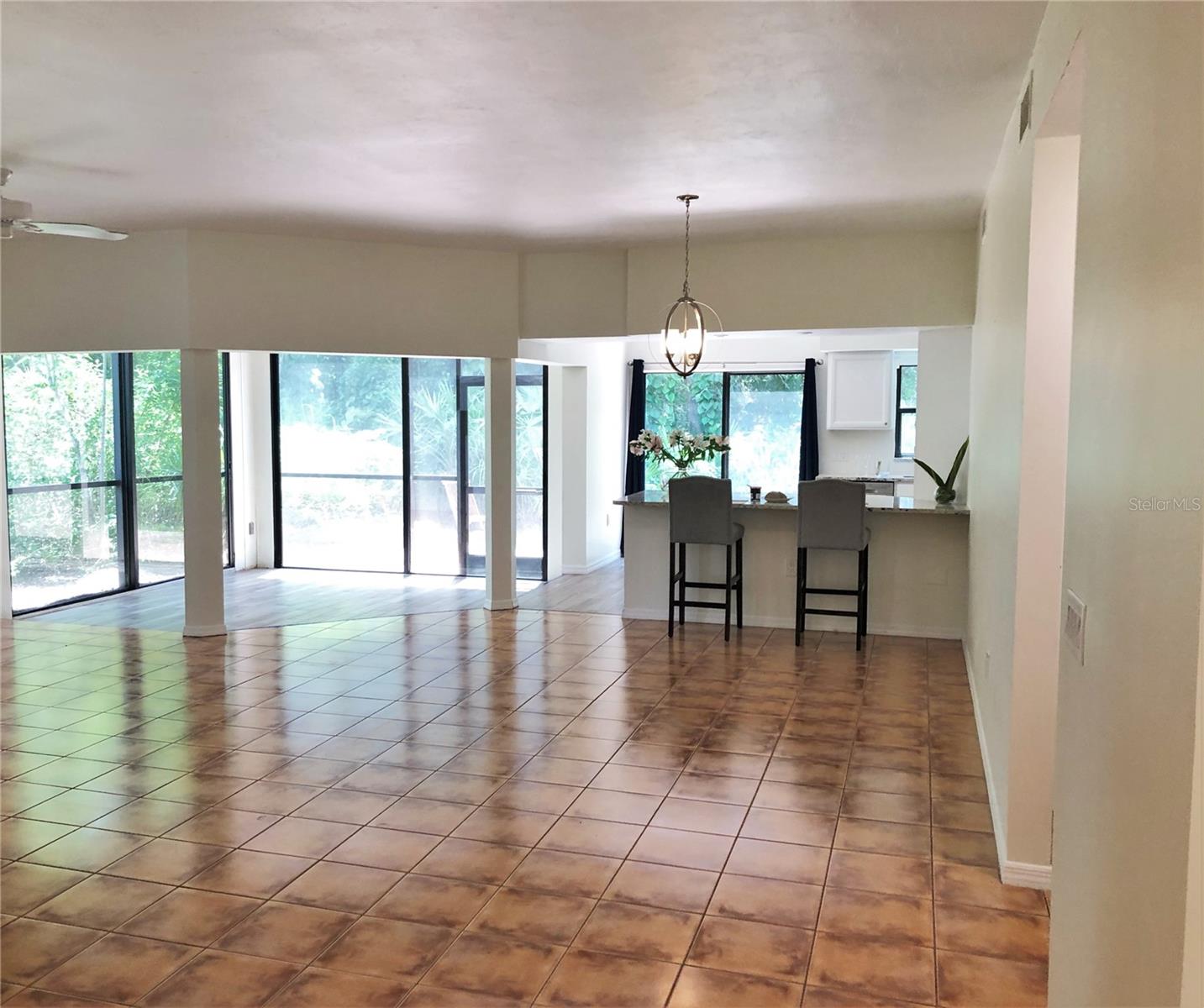 Image 7 of 64 For 1664 Starling Drive 101