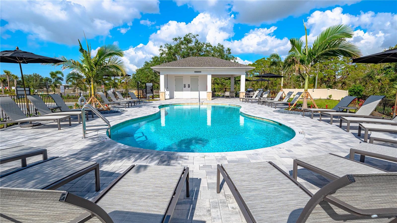 Image 21 of 32 For 7171 Grand Forest Way