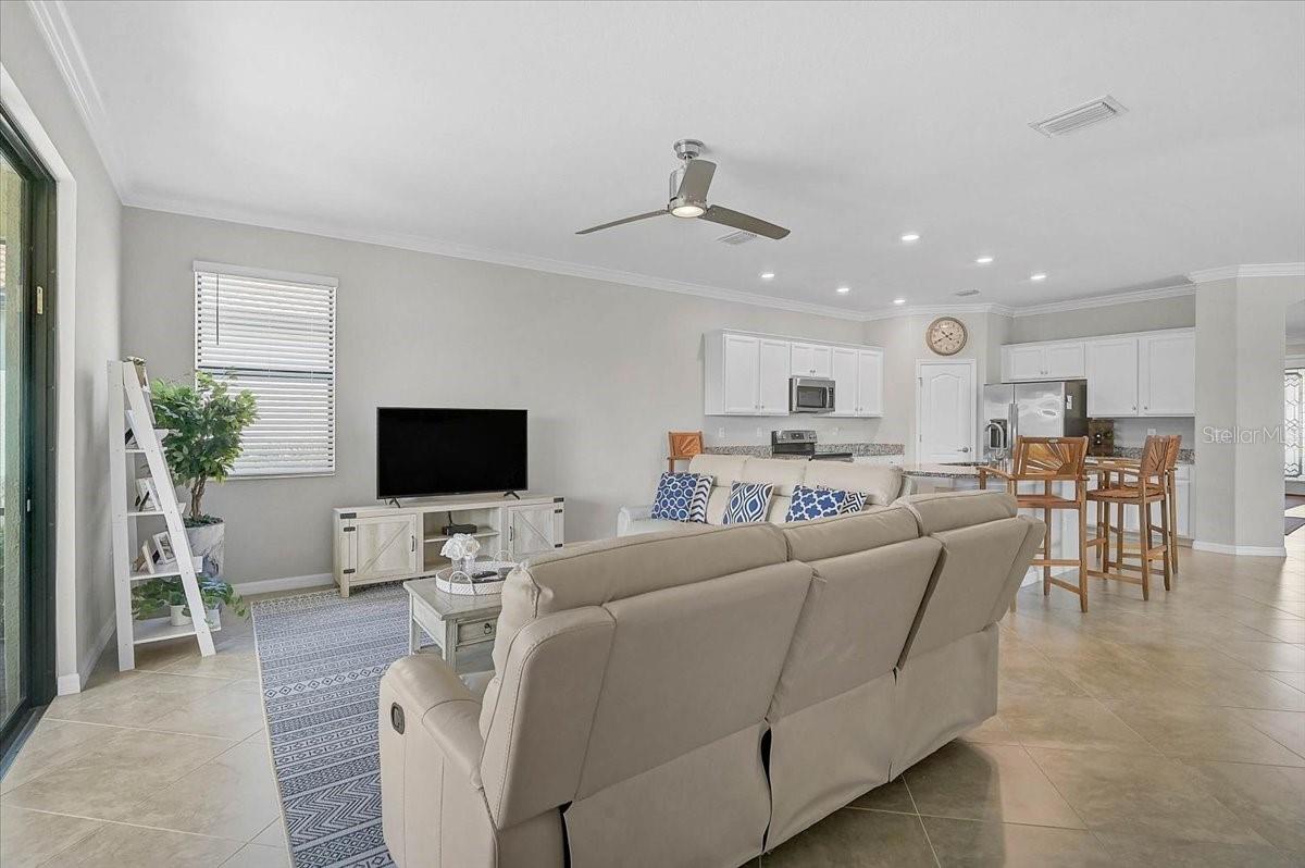 Image 10 of 63 For 10209 Fiddlewood Drive