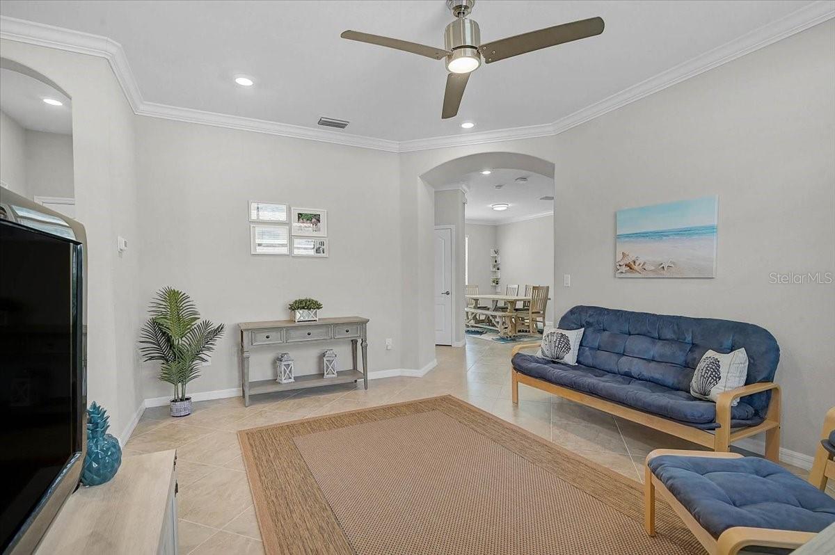 Image 17 of 63 For 10209 Fiddlewood Drive