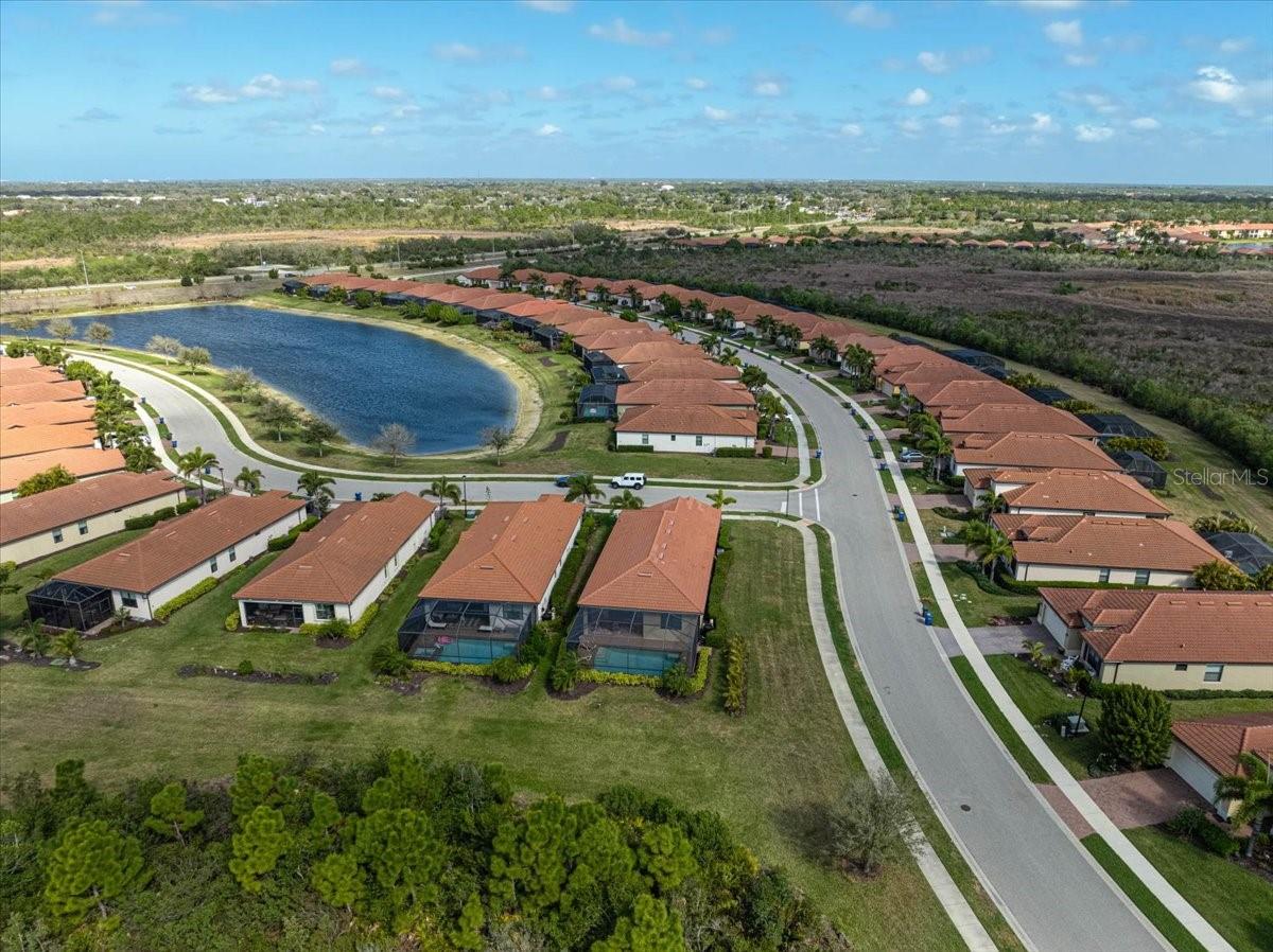 Image 36 of 63 For 10209 Fiddlewood Drive